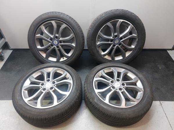 Conjunto de jantes MERCEDES-BENZ Classe C (W205) Imagem-0