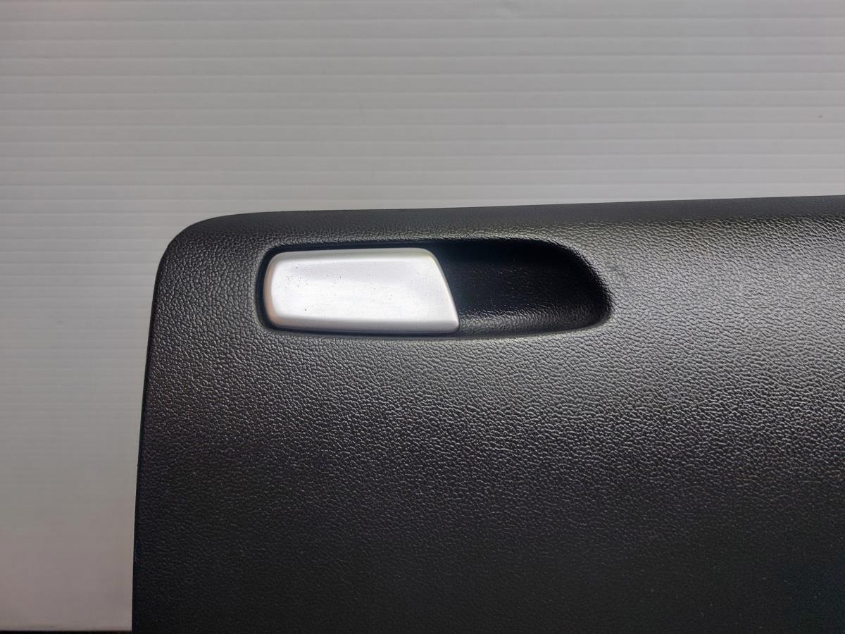 Porta luvas AUDI A4 (8K2, B8) Imagem-1