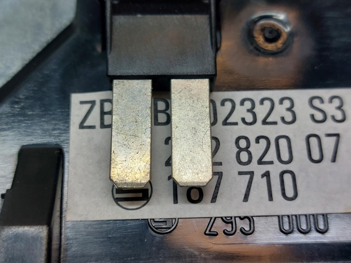 Luz stop adicional / 3º stop MERCEDES-BENZ Classe S (W140) Imagem-7