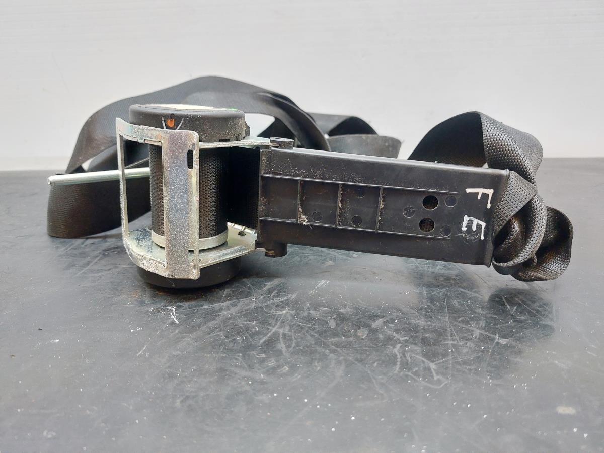 Pré-tensor cinto frente direito OPEL Zafira B (A05) Imagem-1