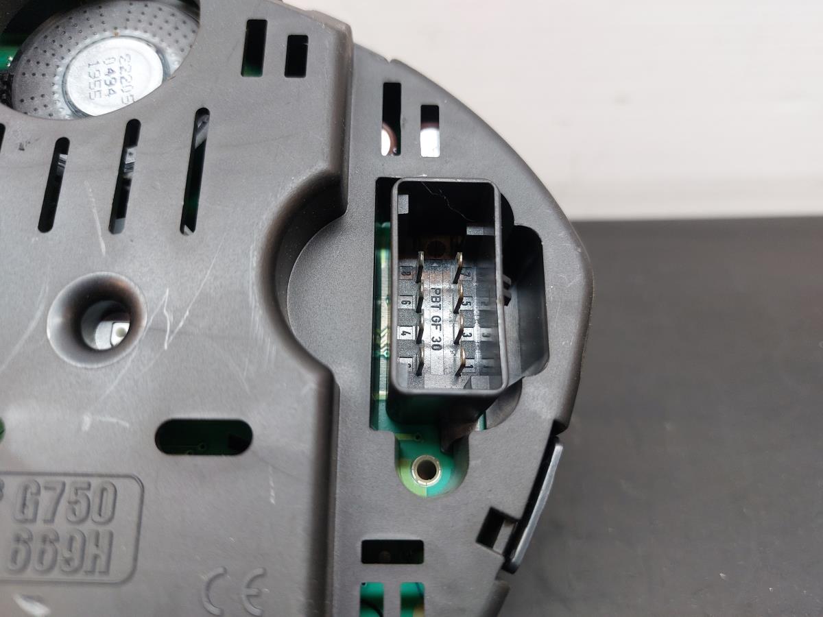 Quadrante / painel de instrumentos SKODA Fabia I Break (6Y5) Imagem-6