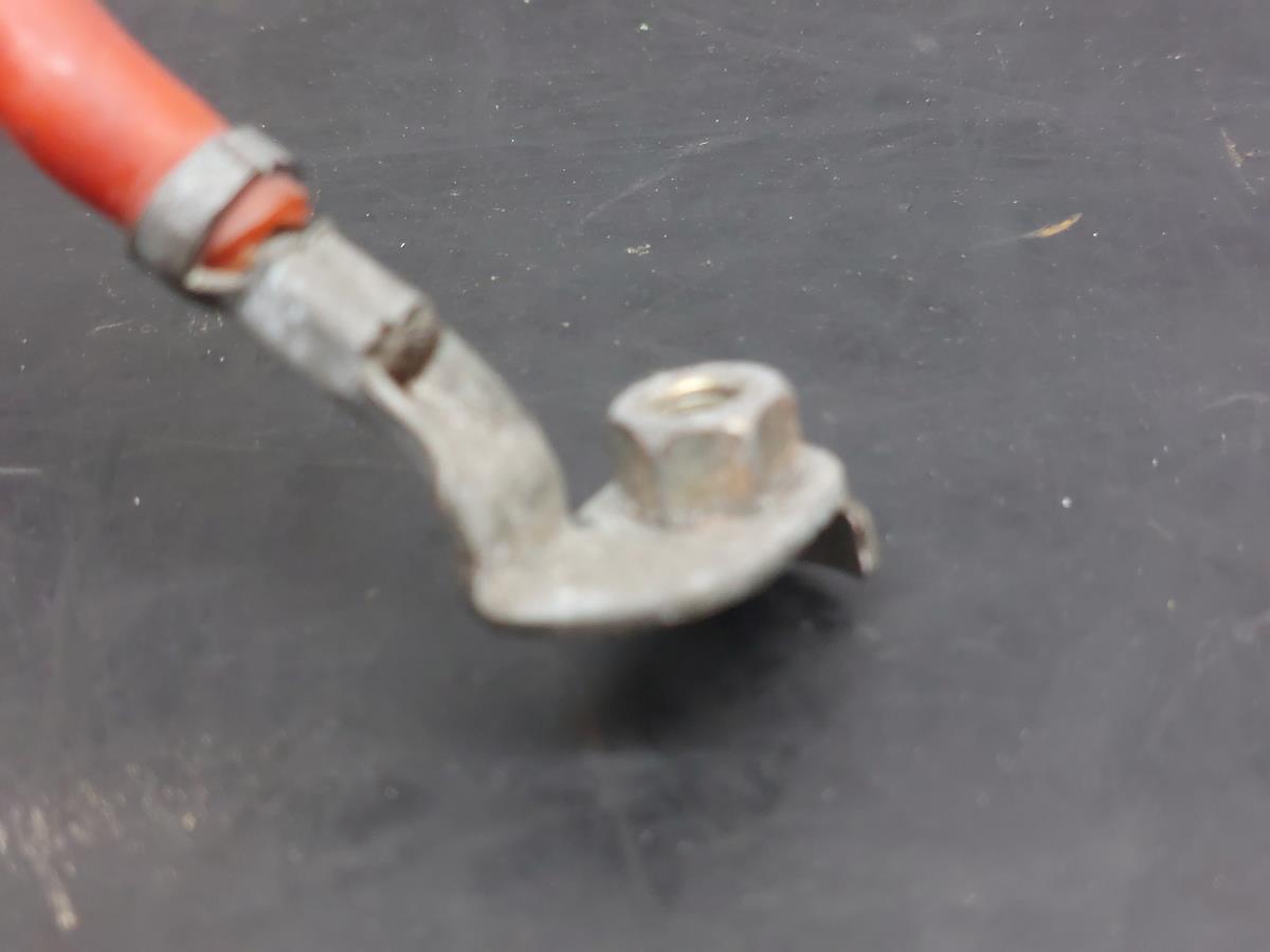 Caixa fusíveis da bateria VOLKSWAGEN Golf IV (1J1) Imagem-1