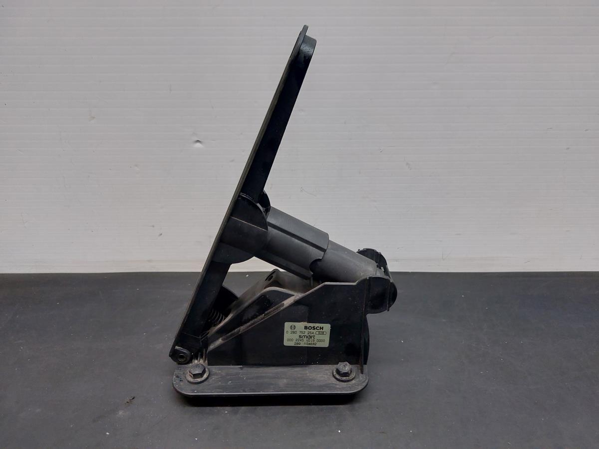 Pedal SMART City-Coupé (450) Imagem-1