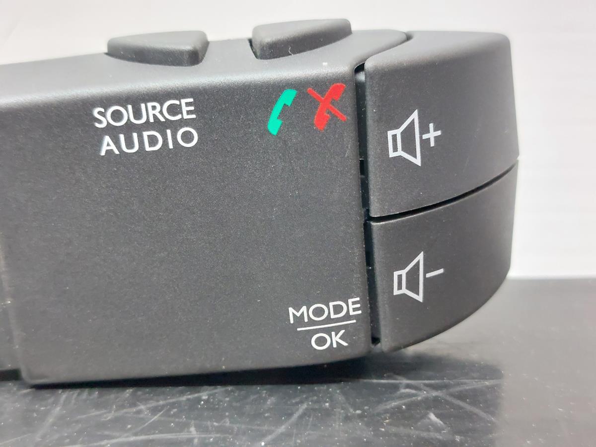 Comando do rádio DACIA Logan MCV II (7S_) Imagem-1