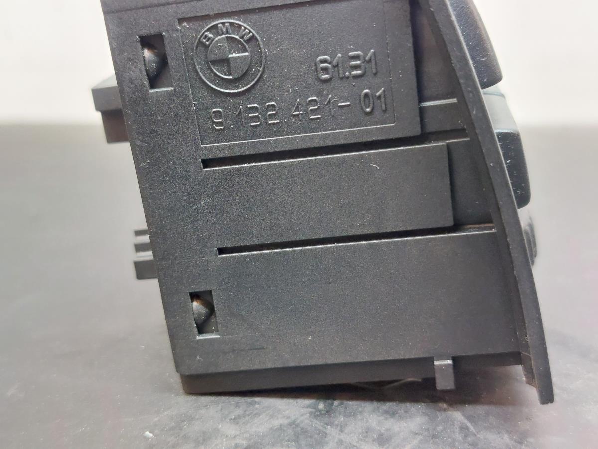 Bouton de Warning/ interrupteur 4 feux de détresse BMW 3 (E90) Imagem-4