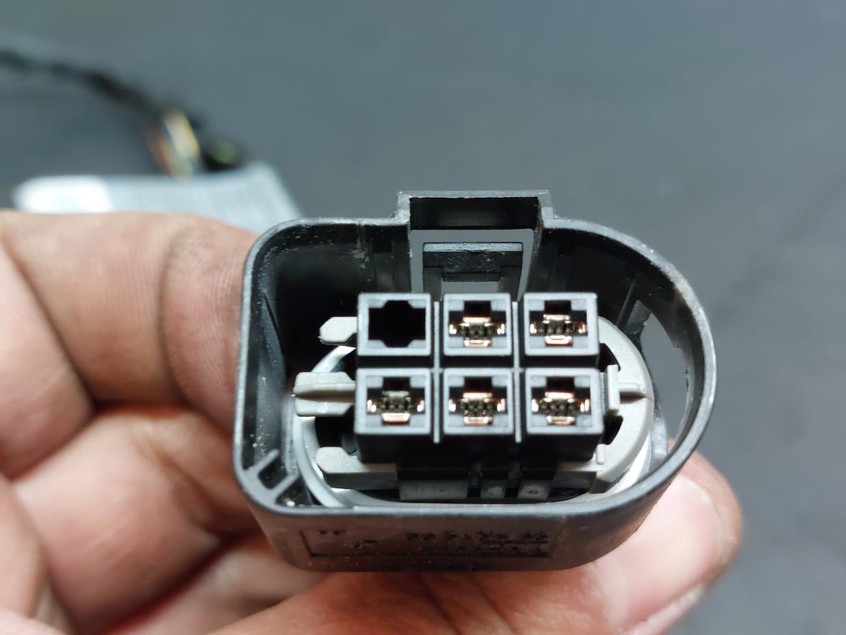 Installation électrique intérieure / câblage intérieur BMW 5 (F10) Imagem-4