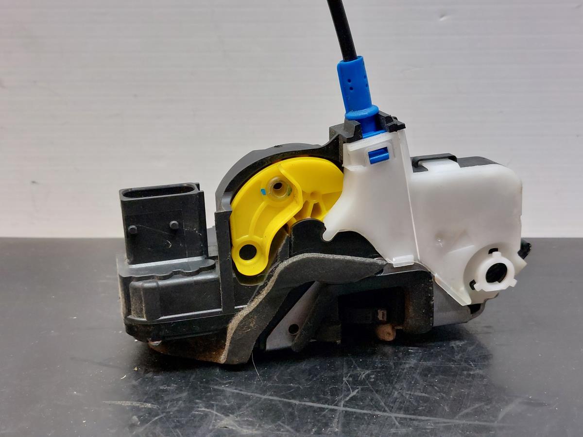 Front Left Door Lock OPEL Astra J Imagem-2