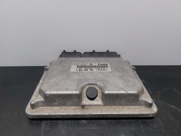 Calculateur /  Unité de contrôle moteur AUDI A3 (8L1)
