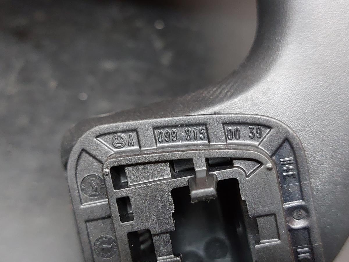 Pega do tejadilho MERCEDES-BENZ Classe A (W176) Imagem-2