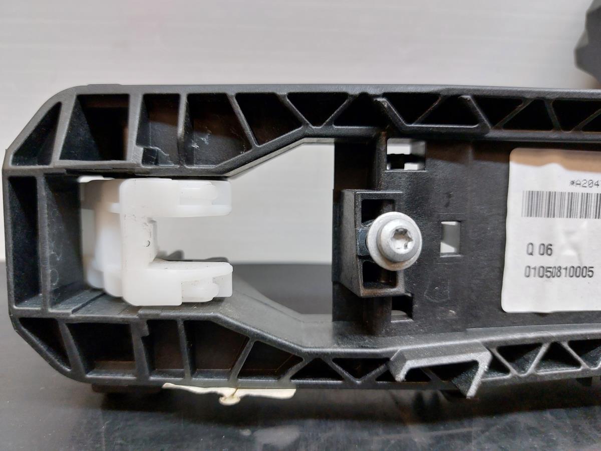 Right rear door handle support MERCEDES-BENZ Classe A (W176) Imagem-1