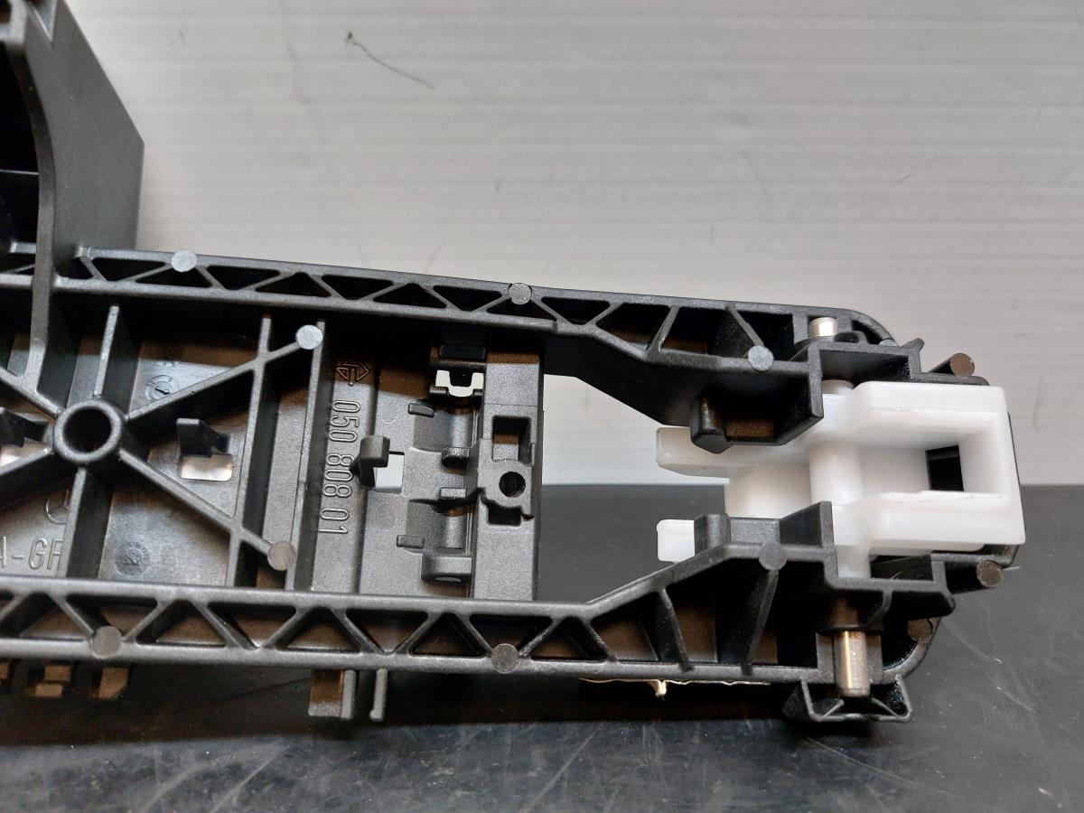 Right rear door handle support MERCEDES-BENZ Classe A (W176) Imagem-5
