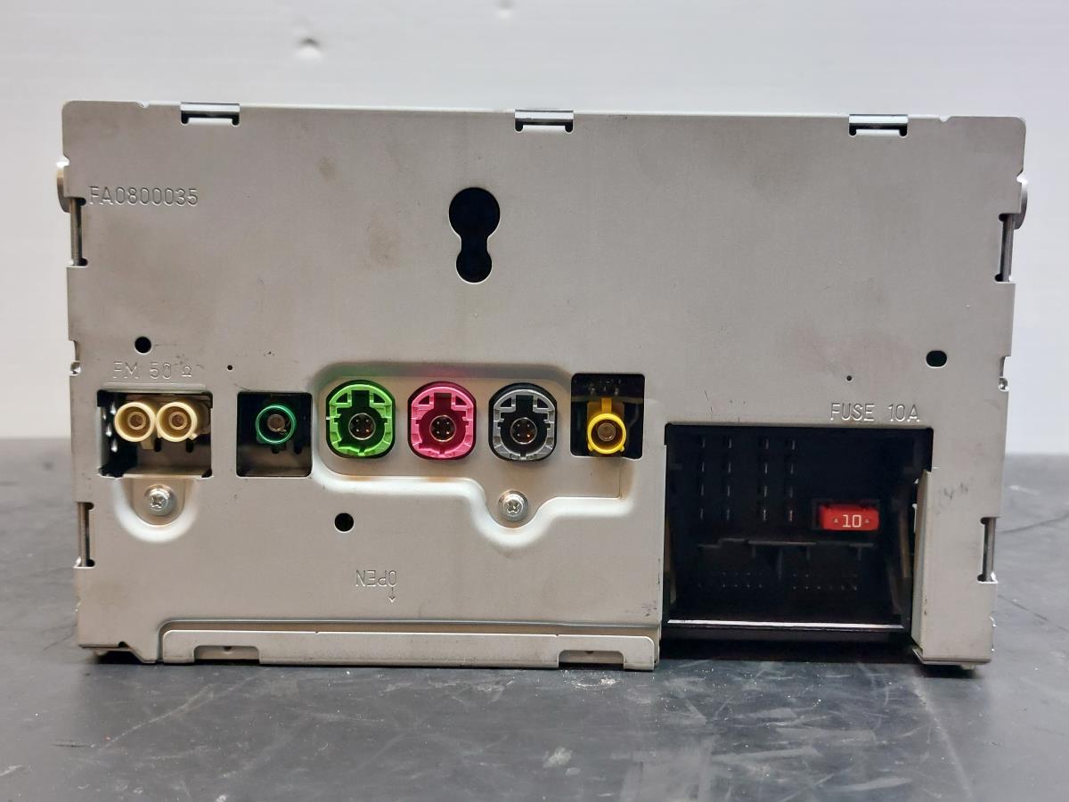 Rádio / auto-rádio MERCEDES-BENZ Classe A (W176) Imagem-4