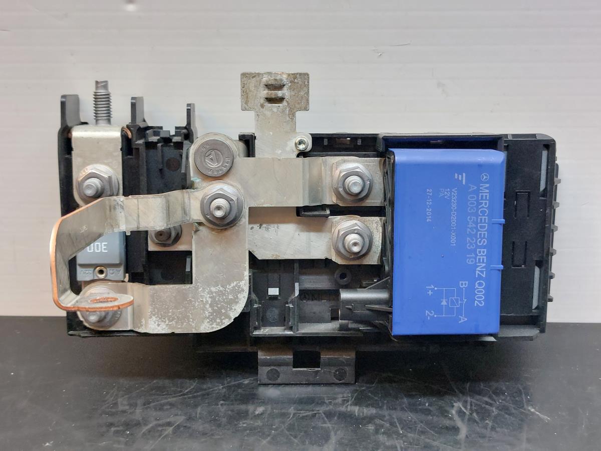 Caixa fusíveis da bateria MERCEDES-BENZ Classe A (W176)