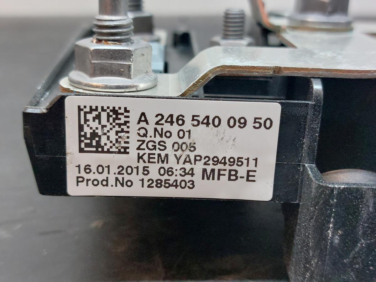 Caixa fusíveis da bateria MERCEDES-BENZ Classe A (W176) Imagem-4