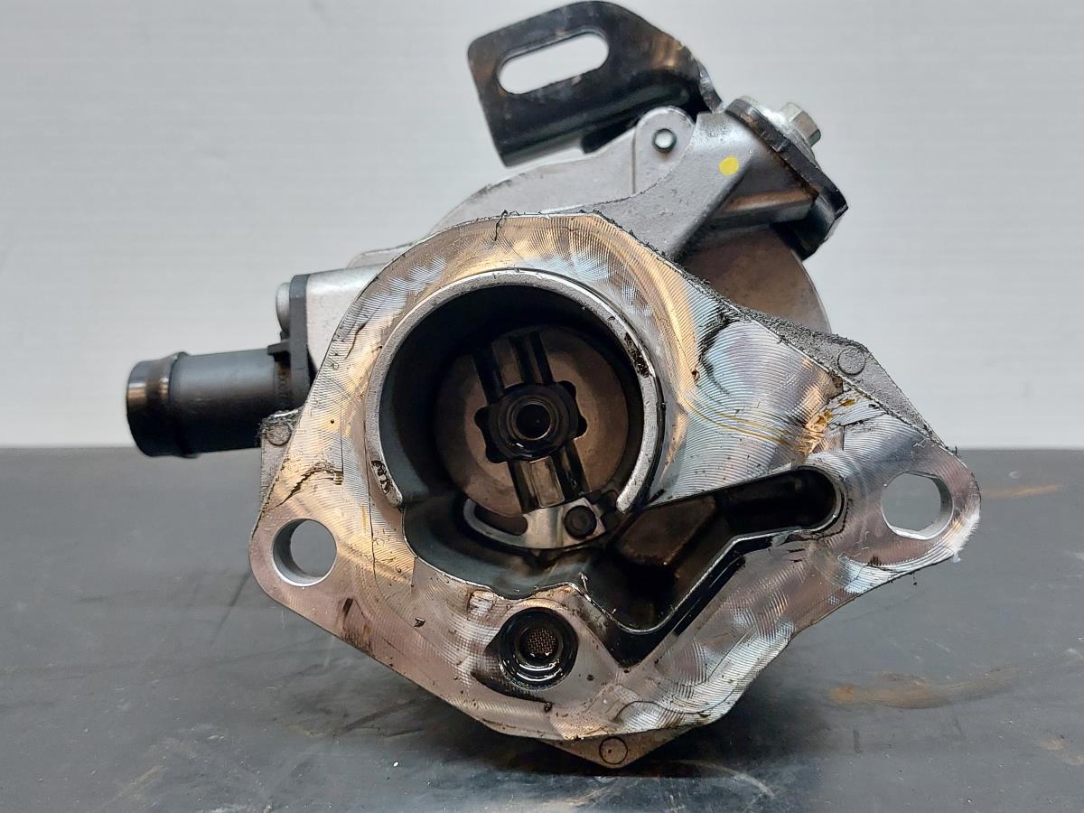 Pompe à vide du système de freinage RENAULT Clio IV (BH_) Imagem-2