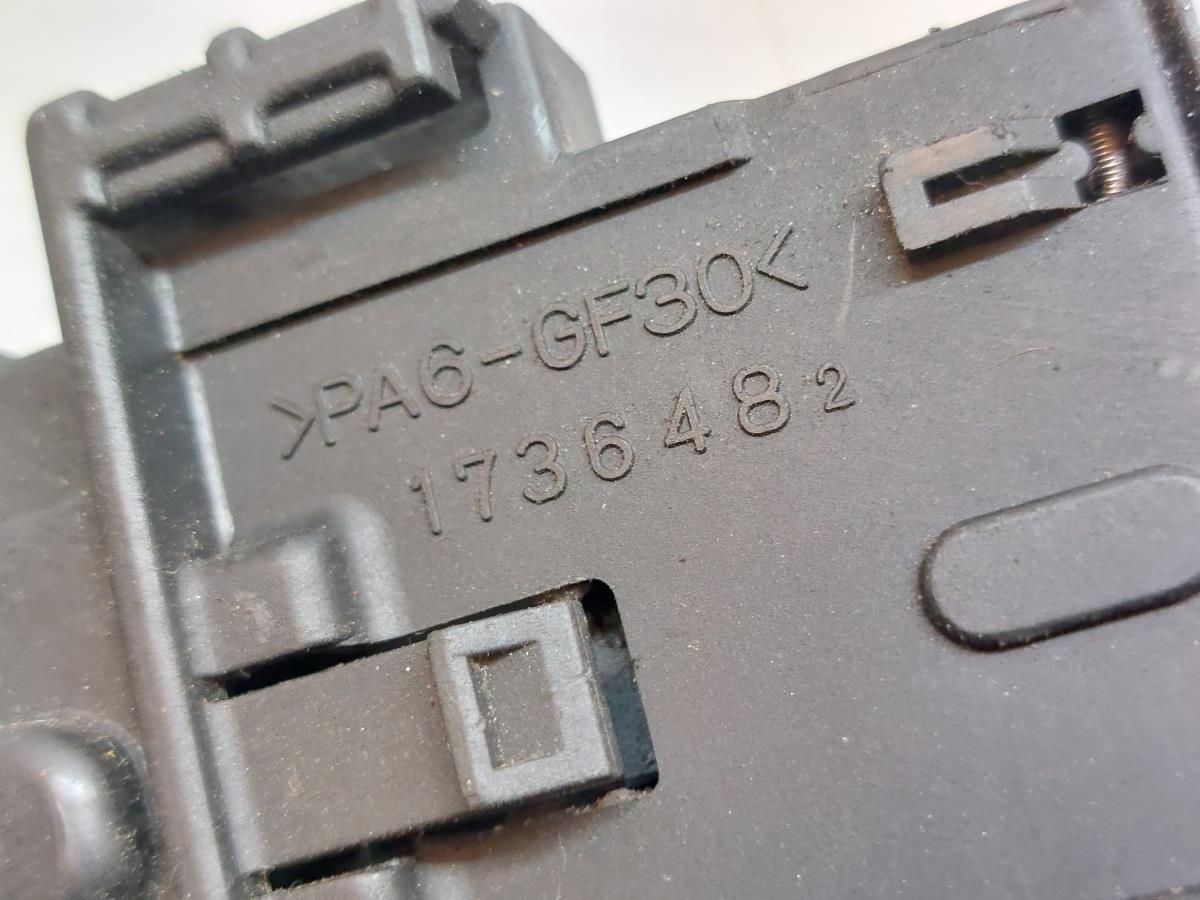 Manípulo de luzes TOYOTA Yaris (_P1_) Imagem-3