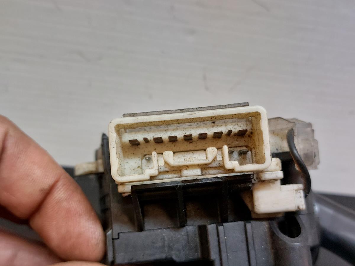 Manípulo de luzes TOYOTA Yaris (_P1_) Imagem-6