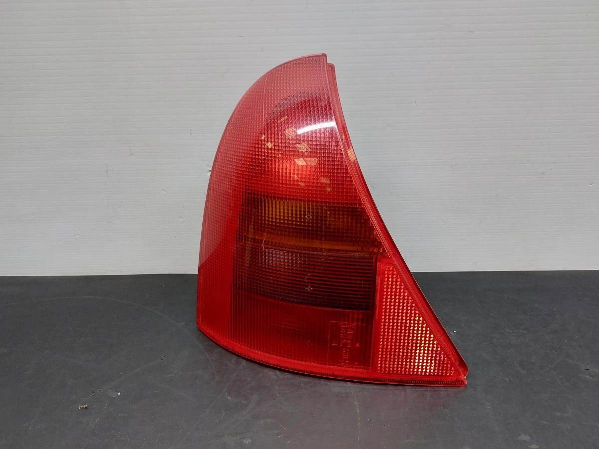 Feu arrière Gauche RENAULT Clio II (BB0/1/2_, CB0/1/2_)