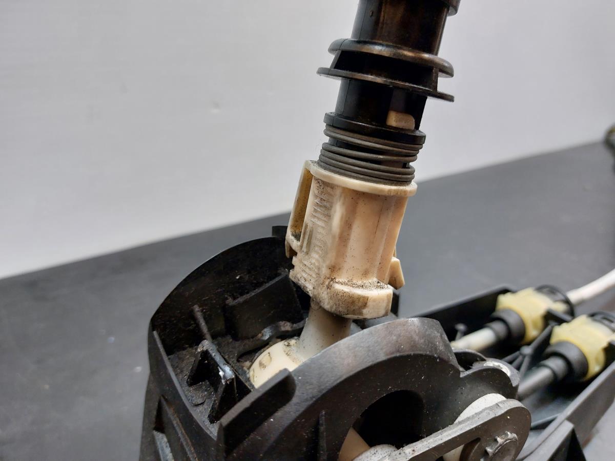 Selector de caja de cambios SAAB 9-3 Station Wagon (YS3F) Imagem-17