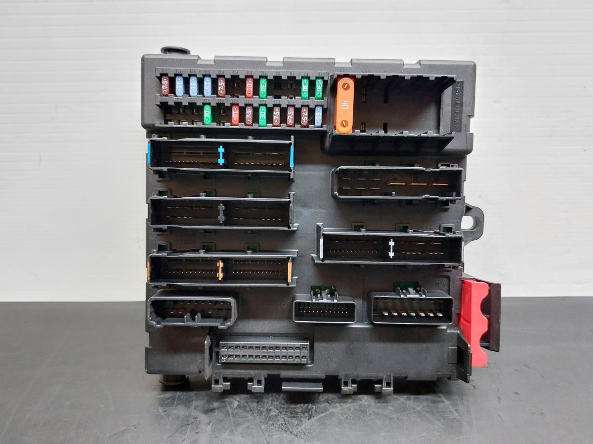 Caja fusibles / SAM / BSI SAAB 9-3 Station Wagon (YS3F)