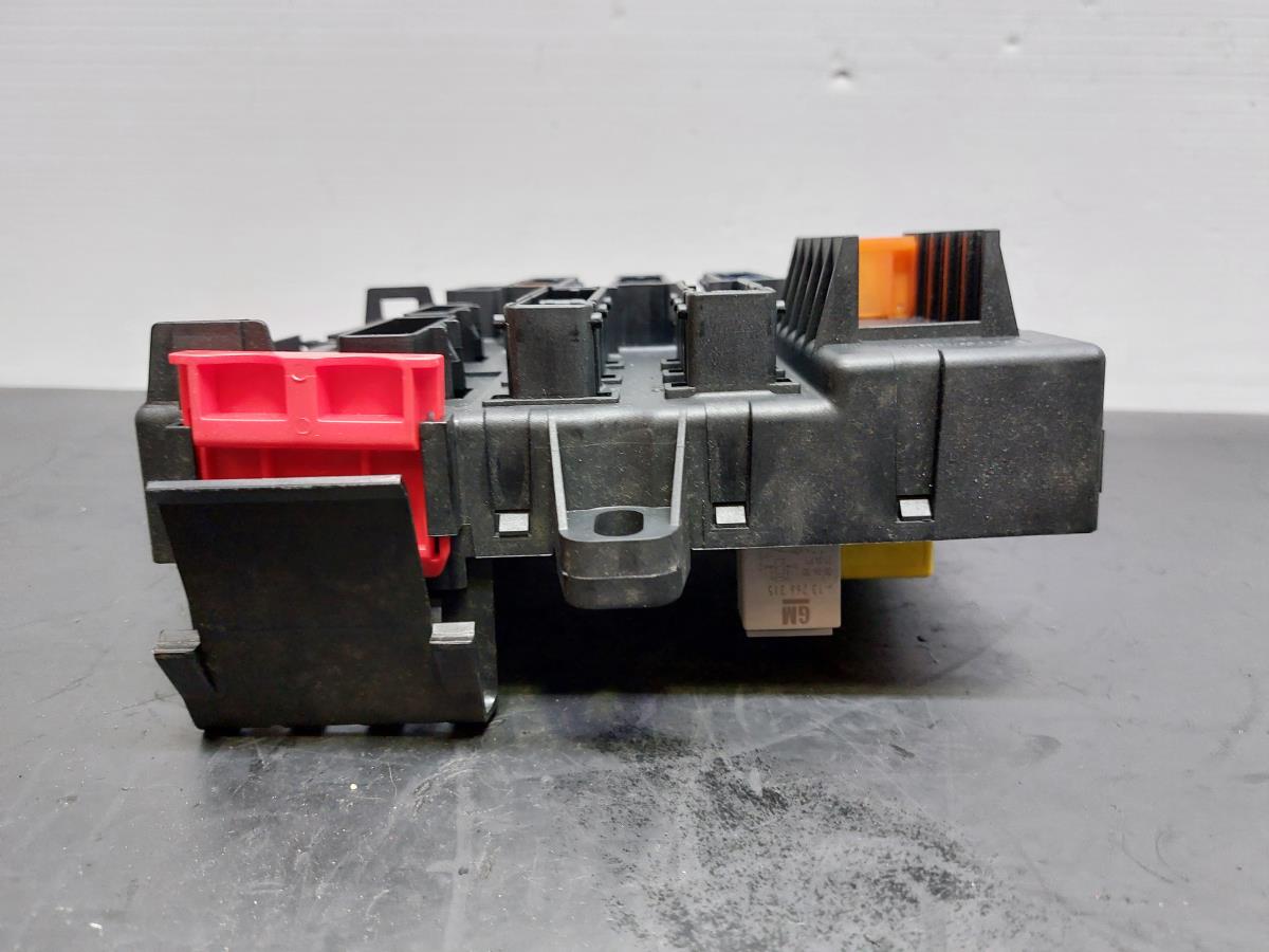 Caja fusibles / SAM / BSI SAAB 9-3 Station Wagon (YS3F) Imagem-6