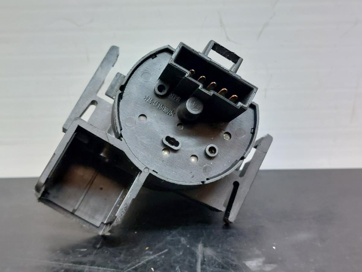 Contacto ignição OPEL Corsa C Imagem-1