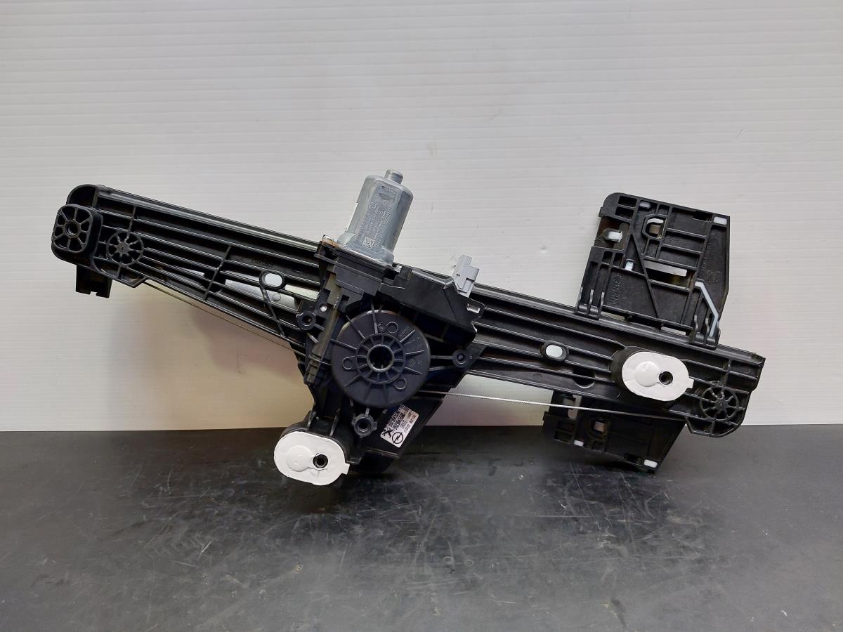 Alzavetro posteriore destro OPEL Corsa F