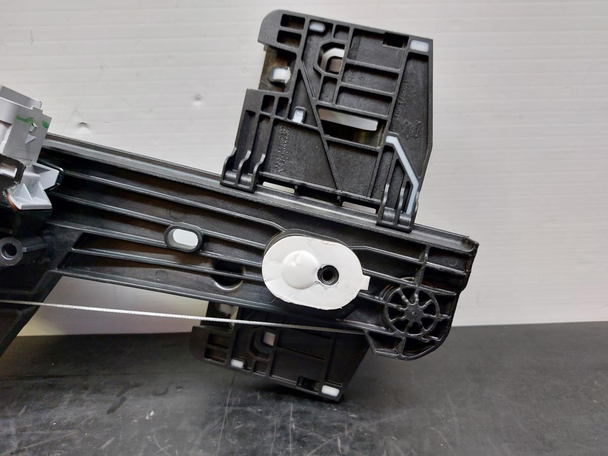Elevador vidros trás direito OPEL Corsa F Imagem-1