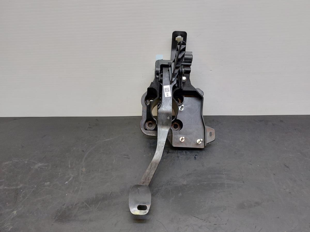 Pedal OPEL Corsa F