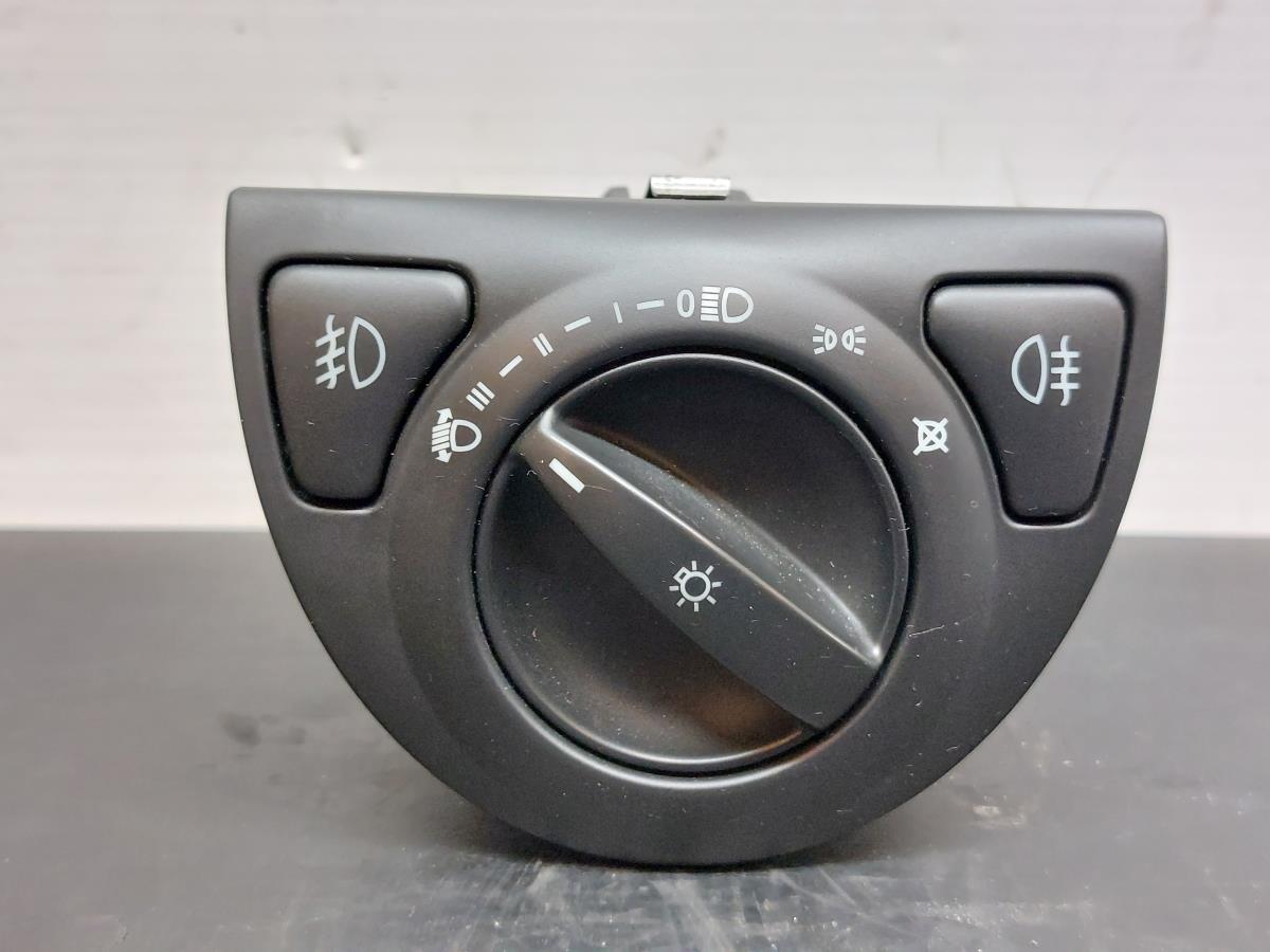 Botón / interruptor de luces SAAB 9-3 Station Wagon (YS3F)