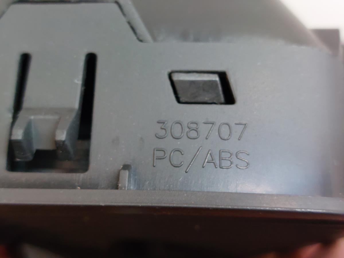 Difusor / salida de aire SAAB 9-3 Station Wagon (YS3F) Imagem-8