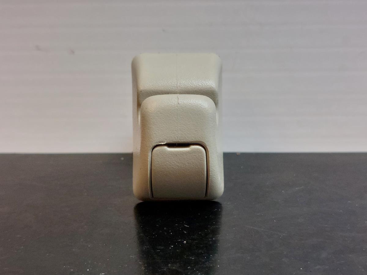 Suporte pála de sol esquerdo SAAB 9-3 Station Wagon (YS3F) | 2005 - 2015