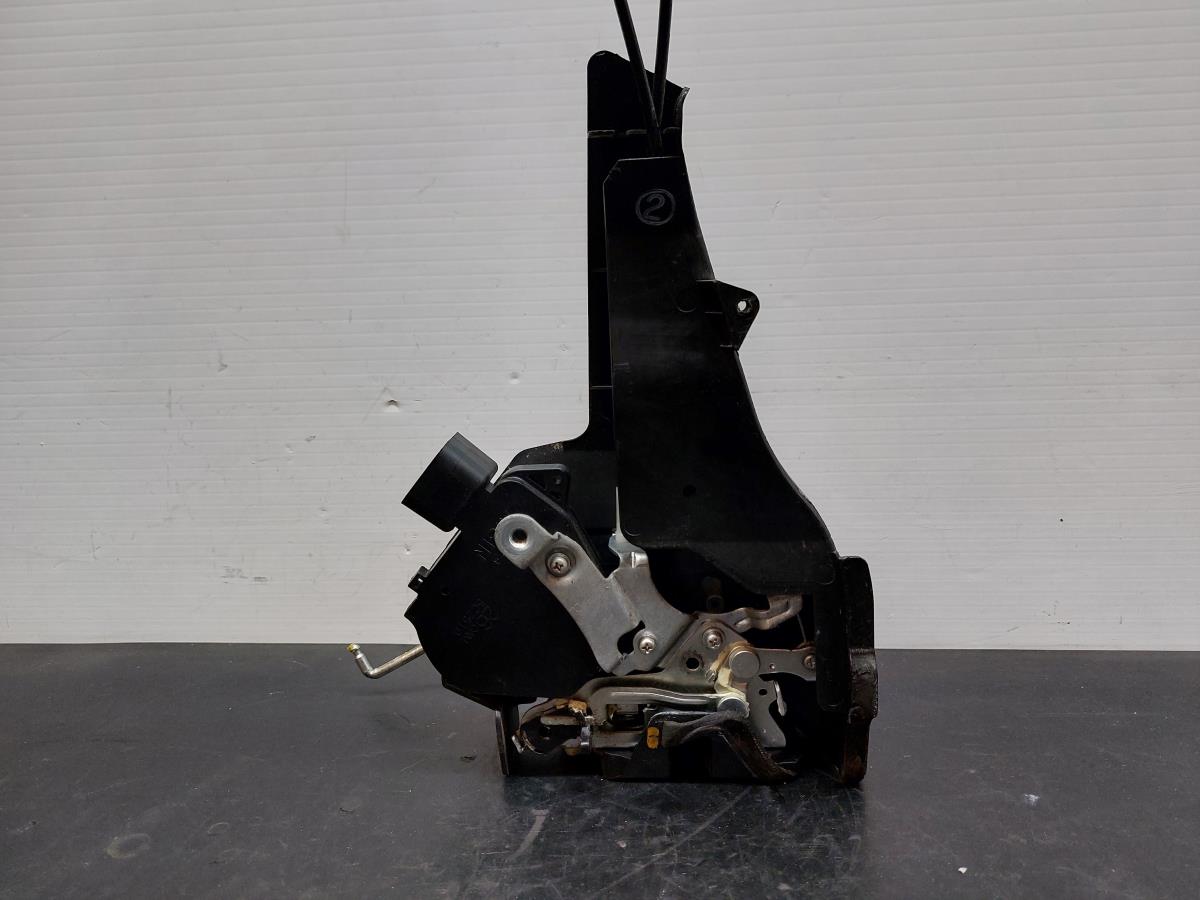 Fechadura / fecho porta trás direito TOYOTA RAV4 II (_A2_) Imagem-5