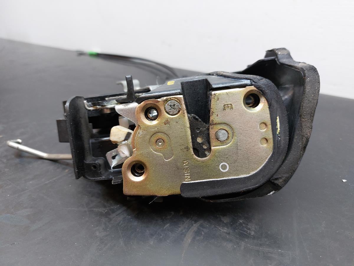 Fechadura / fecho porta trás direito TOYOTA RAV4 II (_A2_) Imagem-7