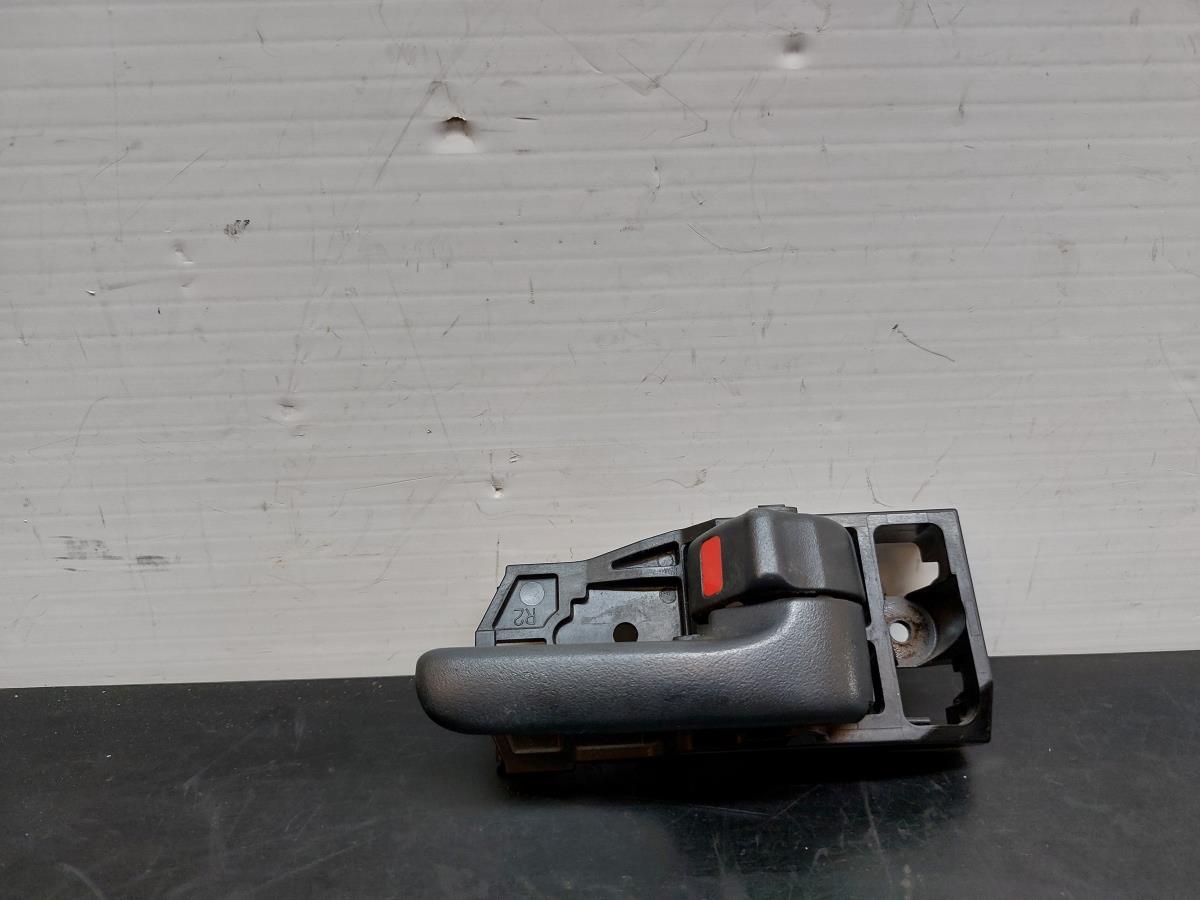 Puxador interior porta trás direito TOYOTA RAV4 II (_A2_)