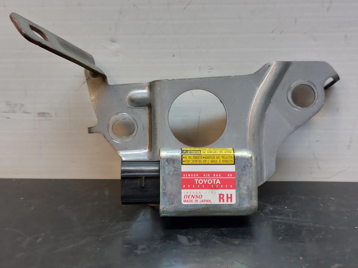 Sensor airbag Delantero Derecho TOYOTA RAV4 II (_A2_)