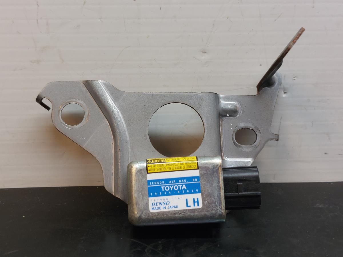 Sensor airbag Delantero Derecho TOYOTA RAV4 II (_A2_)