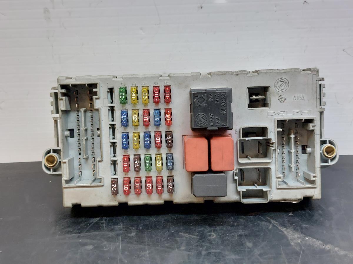 Boîte de fusibles / SAM / BSI FIAT Punto (188_) Imagem-0