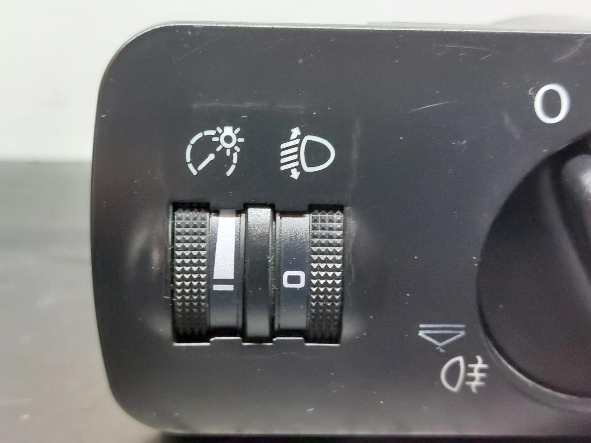 Botón / interruptor de luces SEAT Toledo II (1M2) Imagem-1