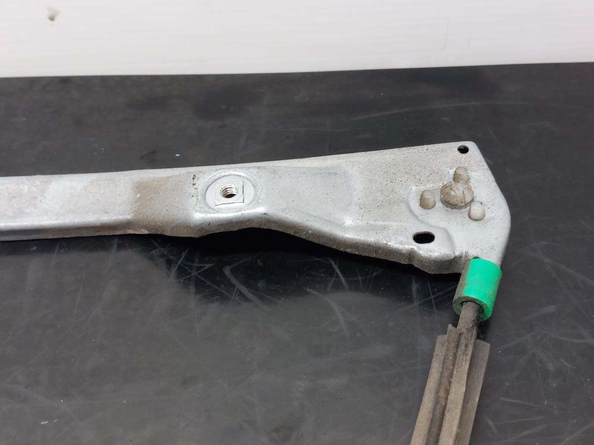 Alzavetro anteriore destro RENAULT Clio II (BB0/1/2_, CB0/1/2_) Imagem-3