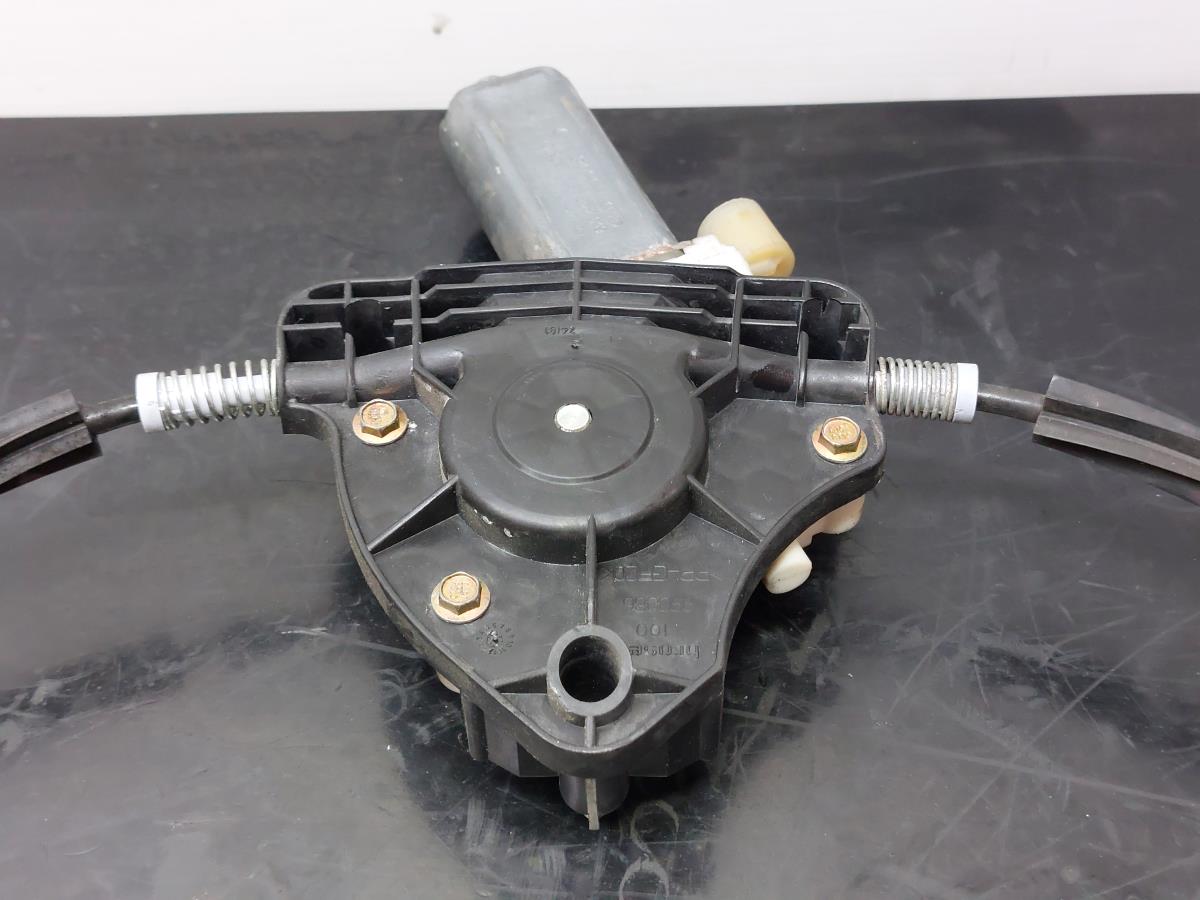 Alzavetro anteriore destro RENAULT Clio II (BB0/1/2_, CB0/1/2_) Imagem-11
