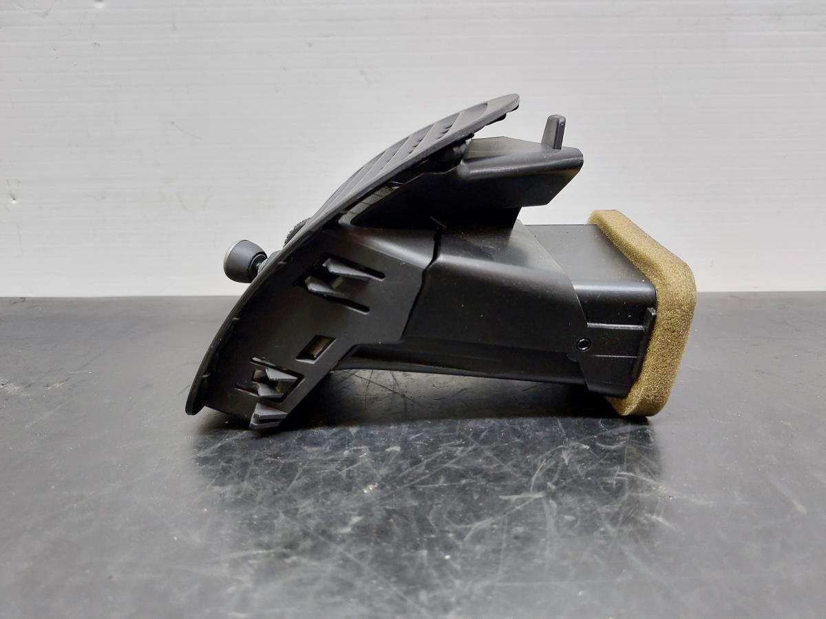 Difusor / saída de ar SAAB 9-3 Station Wagon (YS3F) Imagem-3
