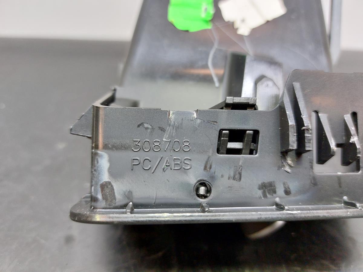 Difusor / saída de ar SAAB 9-3 Station Wagon (YS3F) Imagem-6