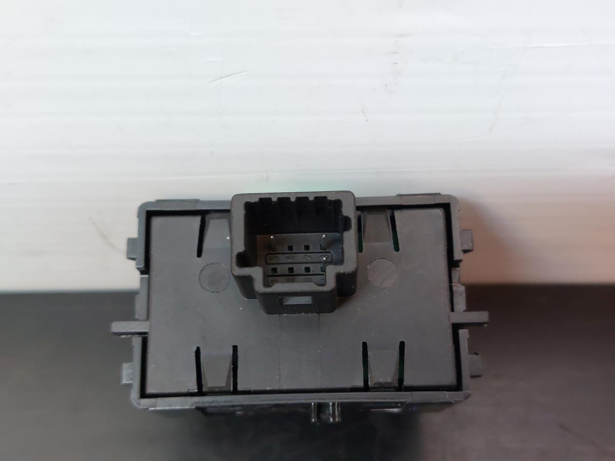 Comando / botão / interruptor multifunções DACIA Logan MCV II (7S_) Imagem-3