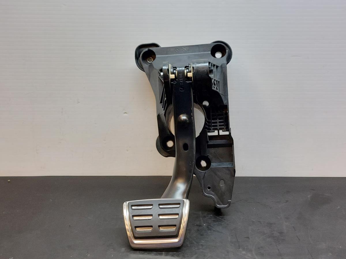 Pedal VOLKSWAGEN Polo (AW1)