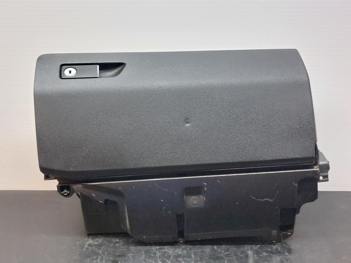 Boîte à gants MERCEDES-BENZ Classe E Coupé (C207)