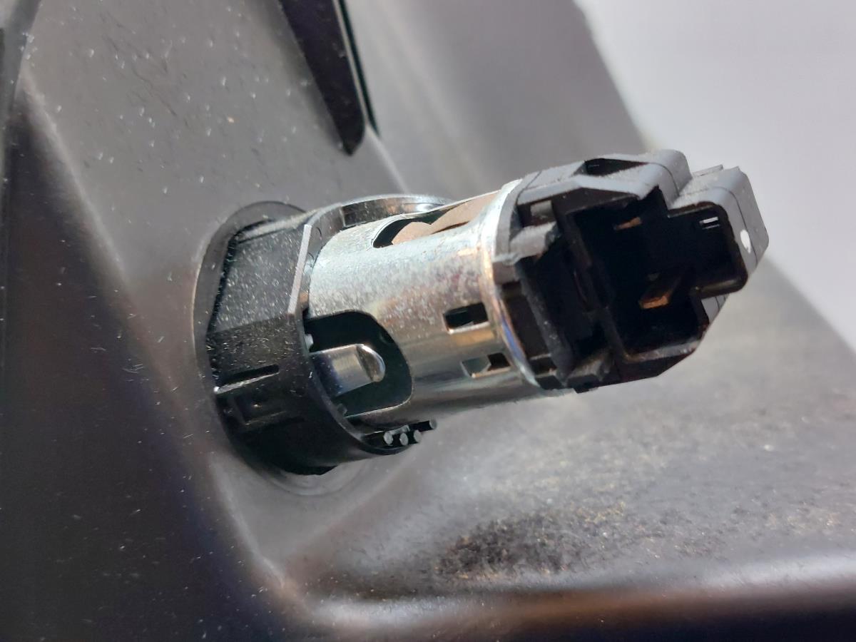 Boîte à gants MERCEDES-BENZ Classe E Coupé (C207) Imagem-6