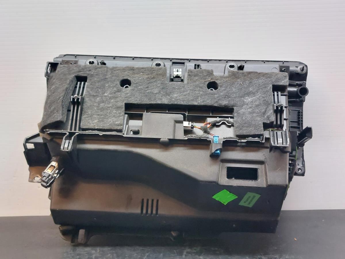 Boîte à gants MERCEDES-BENZ Classe E Coupé (C207) Imagem-8