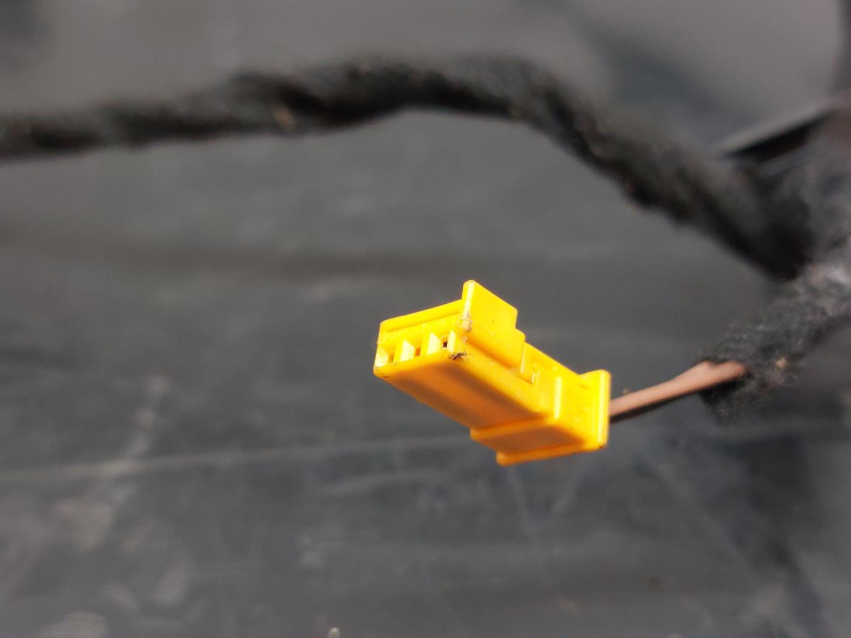 Installation électrique intérieure / câblage intérieur MERCEDES-BENZ Classe E Coupé (C207) Imagem-2