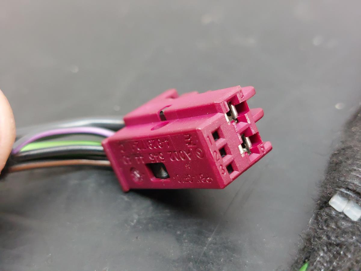 Installation électrique intérieure / câblage intérieur MERCEDES-BENZ Classe E Coupé (C207) Imagem-5